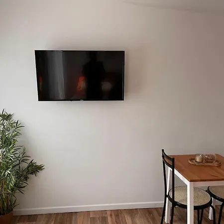 -la Madeleine- Proche Gares De *